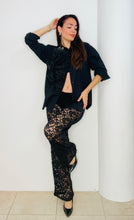 Load image into Gallery viewer, Fabulous Classic Blouse