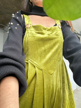 Load image into Gallery viewer, Velvet Green Jumpsuit