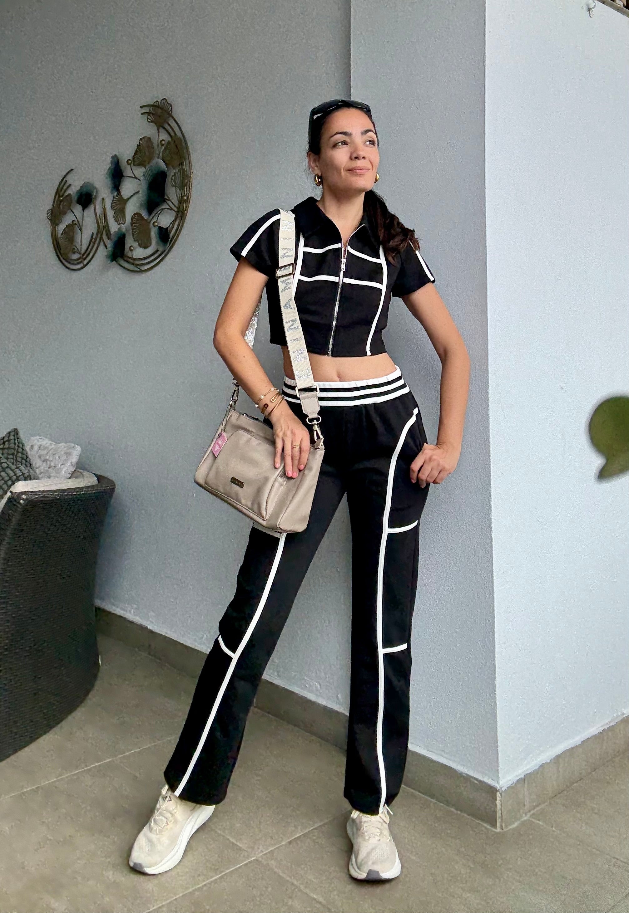 Black & White Travel Set