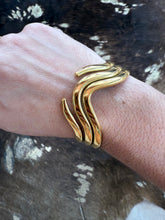 Load image into Gallery viewer, WW Bracelet Cuff
