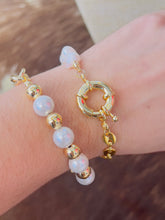 Load image into Gallery viewer, Pearls and Gold Plated Bracelet
