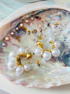 Bold Pearls Earrings