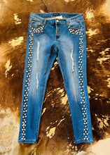 Load image into Gallery viewer, Pearls Denim
