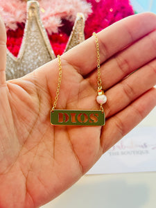 Dios Necklace