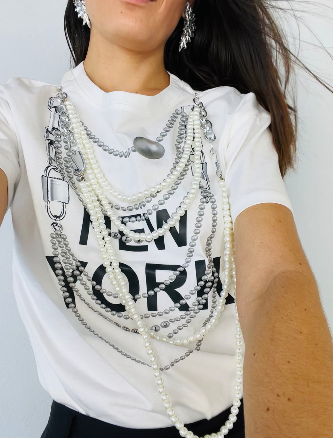 New York Pearls Necklace Tshirt